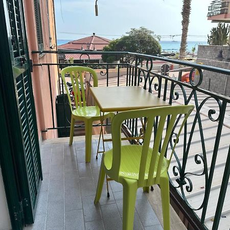 Ferienwohnung Casa Angela Vista Mare Ventimiglia Exterior foto