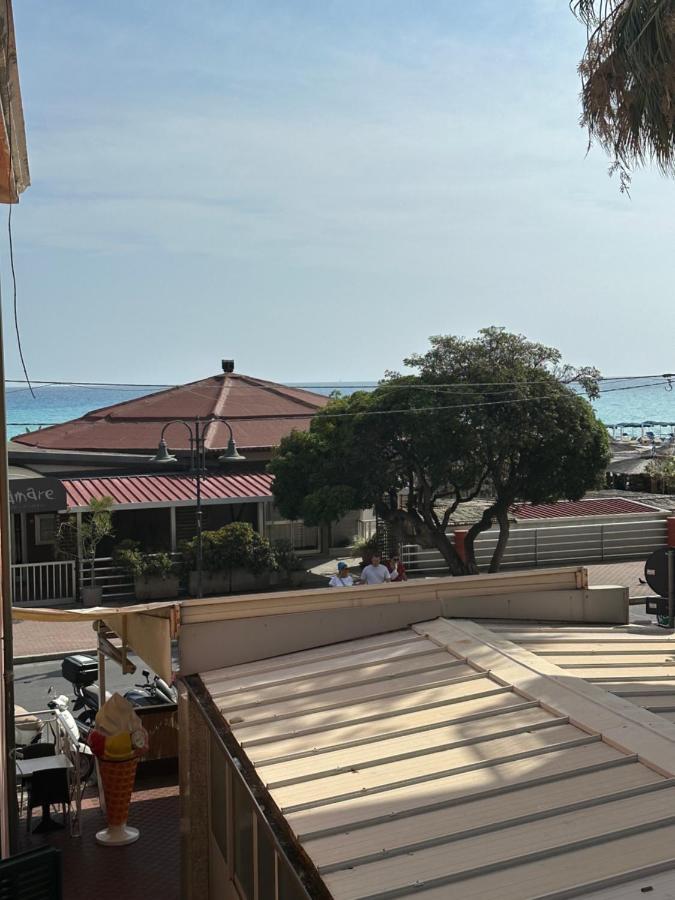 Ferienwohnung Casa Angela Vista Mare Ventimiglia Exterior foto